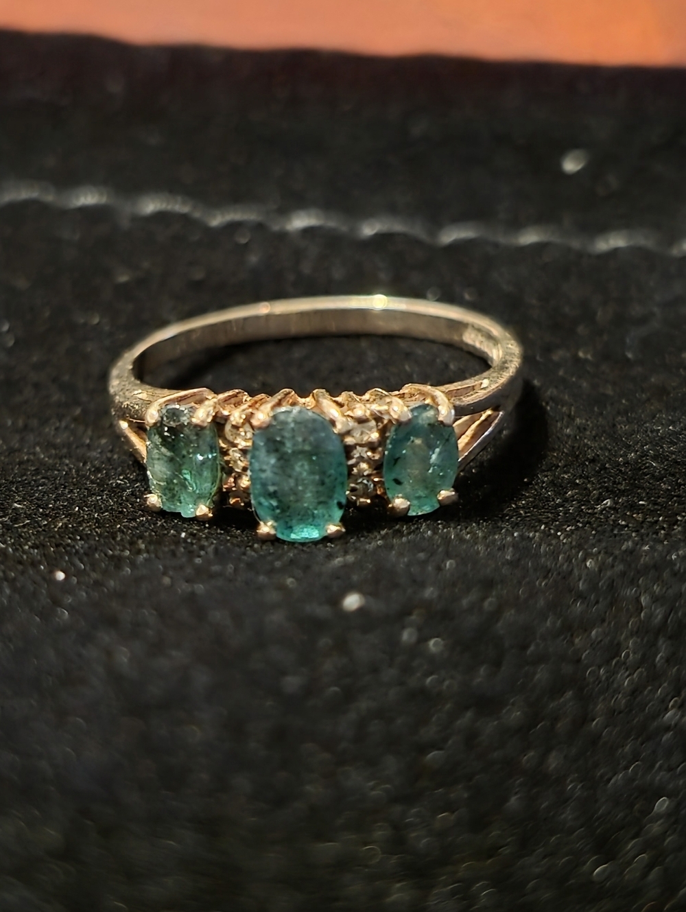 10k Gold Natural Emerald Stones and Diamonds  Ring Size 7 1/2